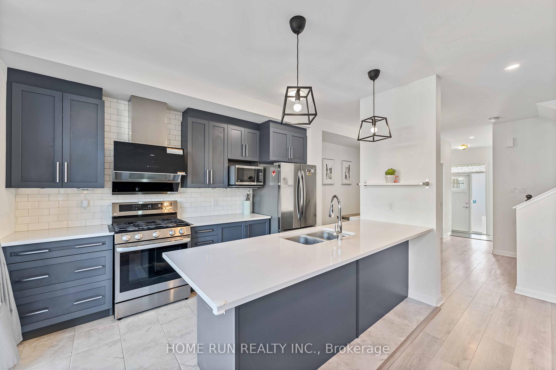 Photo 9 of 235 Clonrush Way, Ottawa, Kanata - Kanata Lakes/Heritage Hills — HOMEH