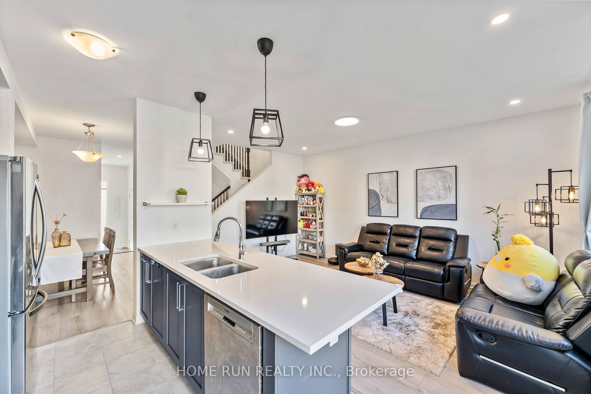 Photo 11 of 235 Clonrush Way, Ottawa, Kanata - Kanata Lakes/Heritage Hills — HOMEH