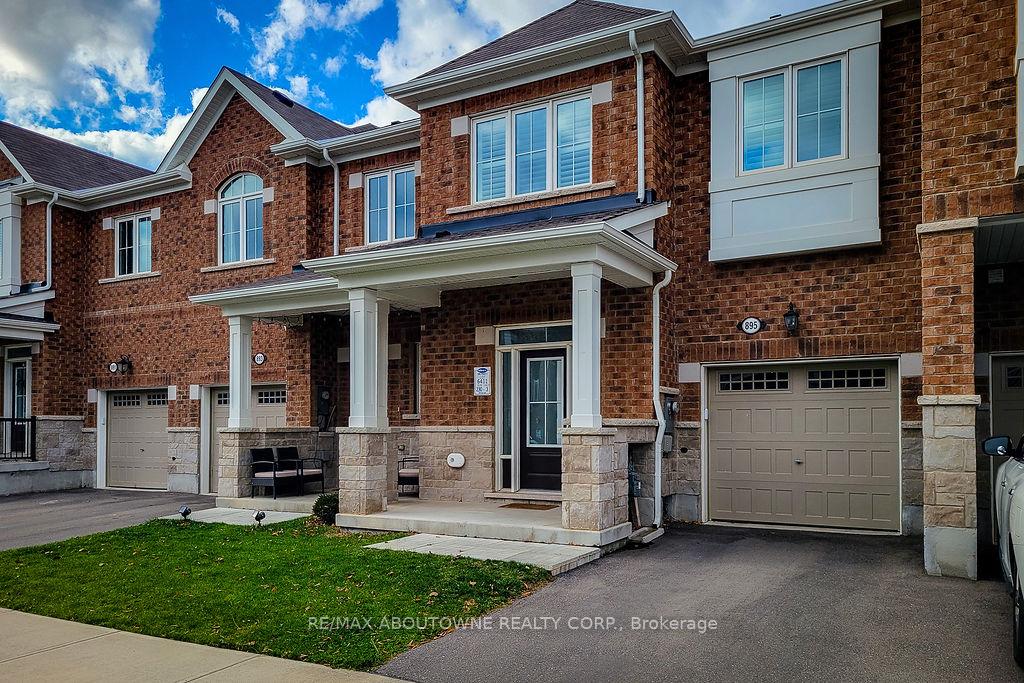 Photo 2 of 895 Ash Gate, Milton, Cobban — HOMEH
