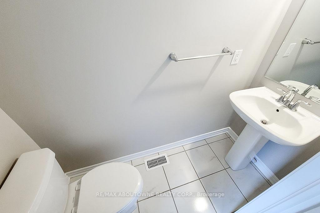 Photo 21 of 895 Ash Gate, Milton, Cobban — HOMEH