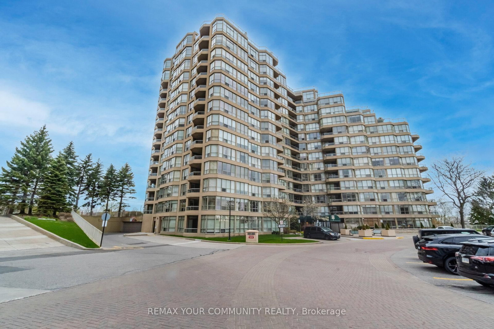 Front of Unit 1011, 20 Guildwood Pkwy