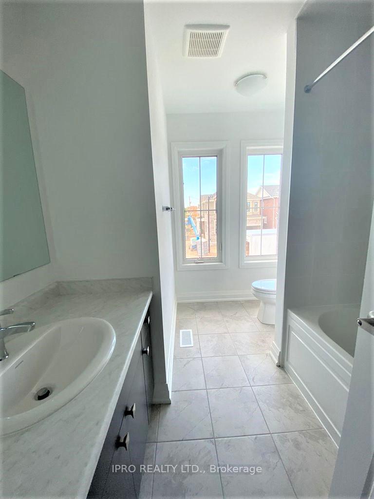 Photo 14 of 154 Yates Drive, Milton, Cobban — HOMEH