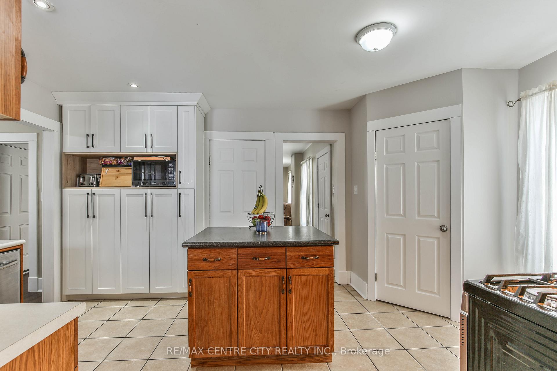 Photo 6 of 24 Fourth Avenue, Aylmer — HOMEH