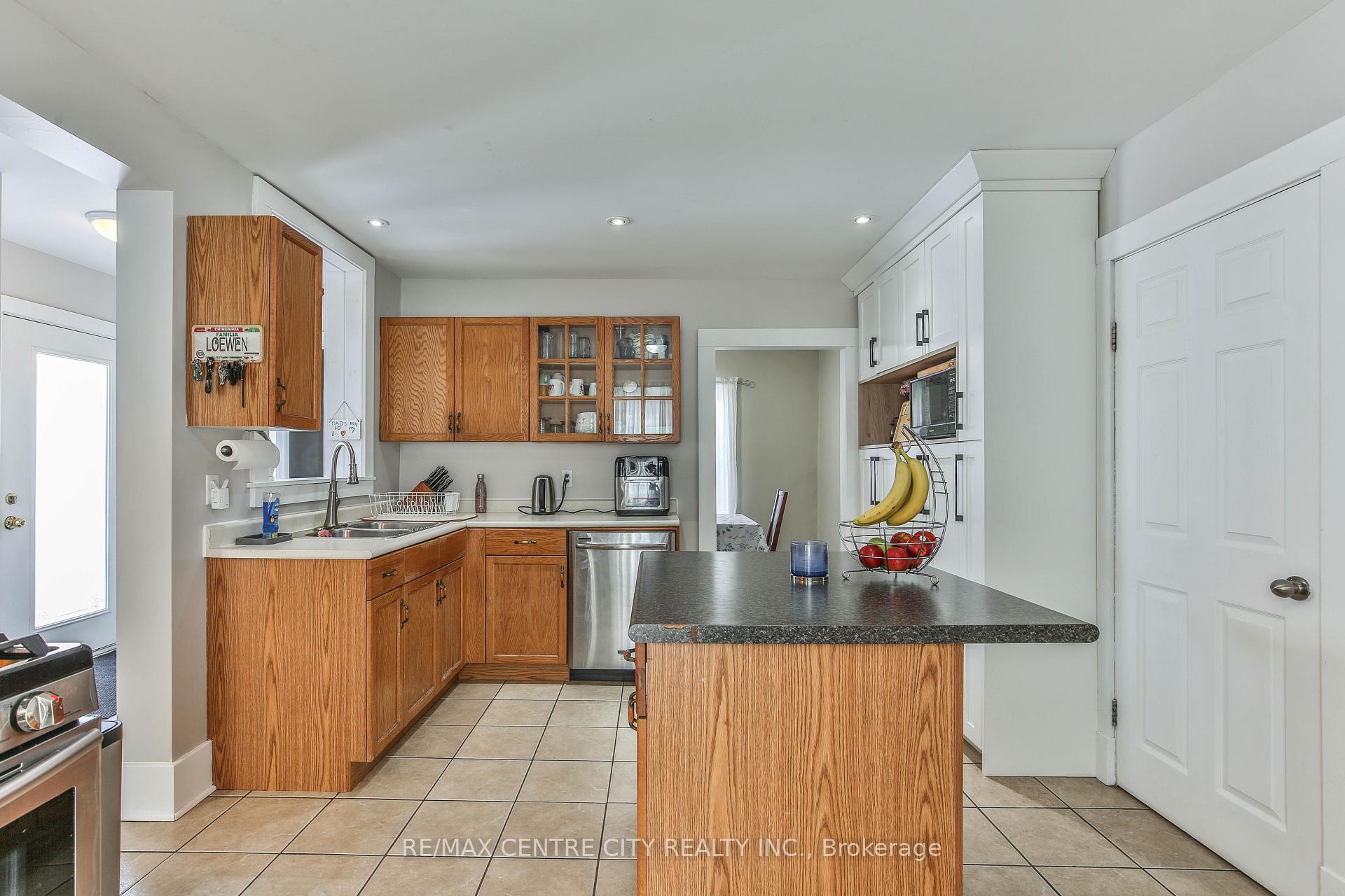 Photo 7 of 24 Fourth Avenue, Aylmer — HOMEH