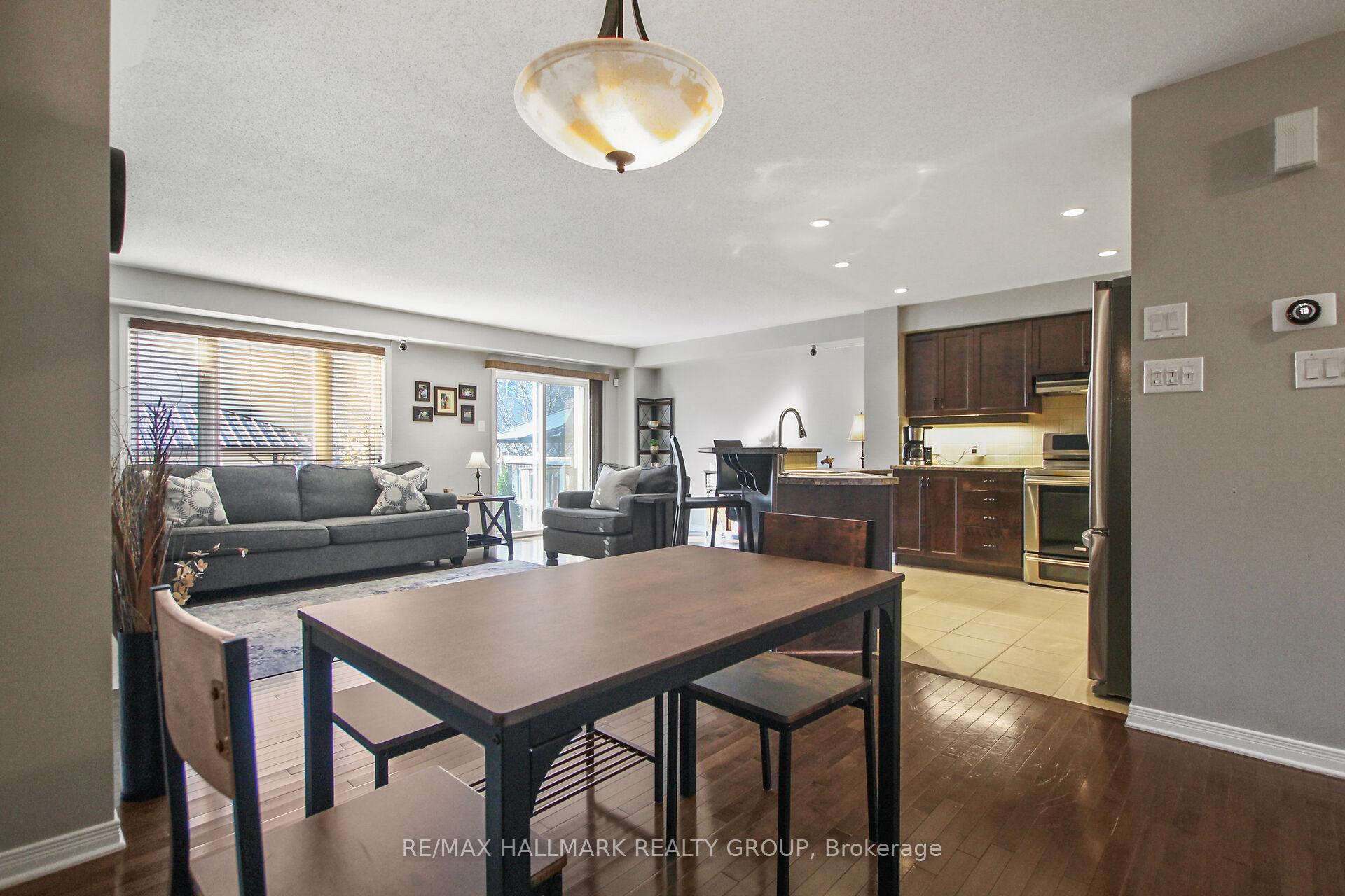 Photo 6 of 504 Fordell Avenue, Ottawa, Kanata - Morgan's Grant/South March — HOMEH