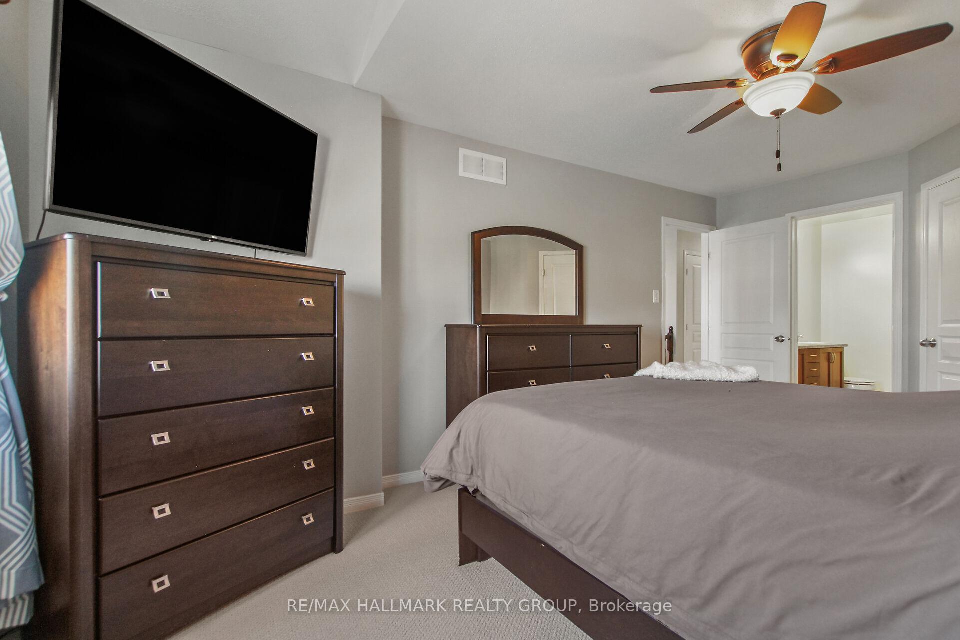Photo 18 of 504 Fordell Avenue, Ottawa, Kanata - Morgan's Grant/South March — HOMEH
