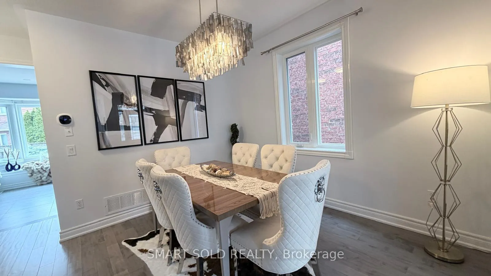 Photo 4 of 3 Manorwood Drive, Markham, Berczy — HOMEH