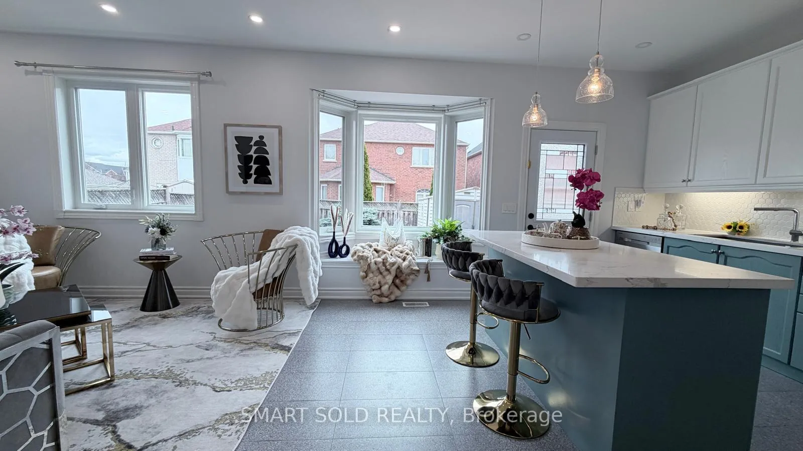 Photo 7 of 3 Manorwood Drive, Markham, Berczy — HOMEH