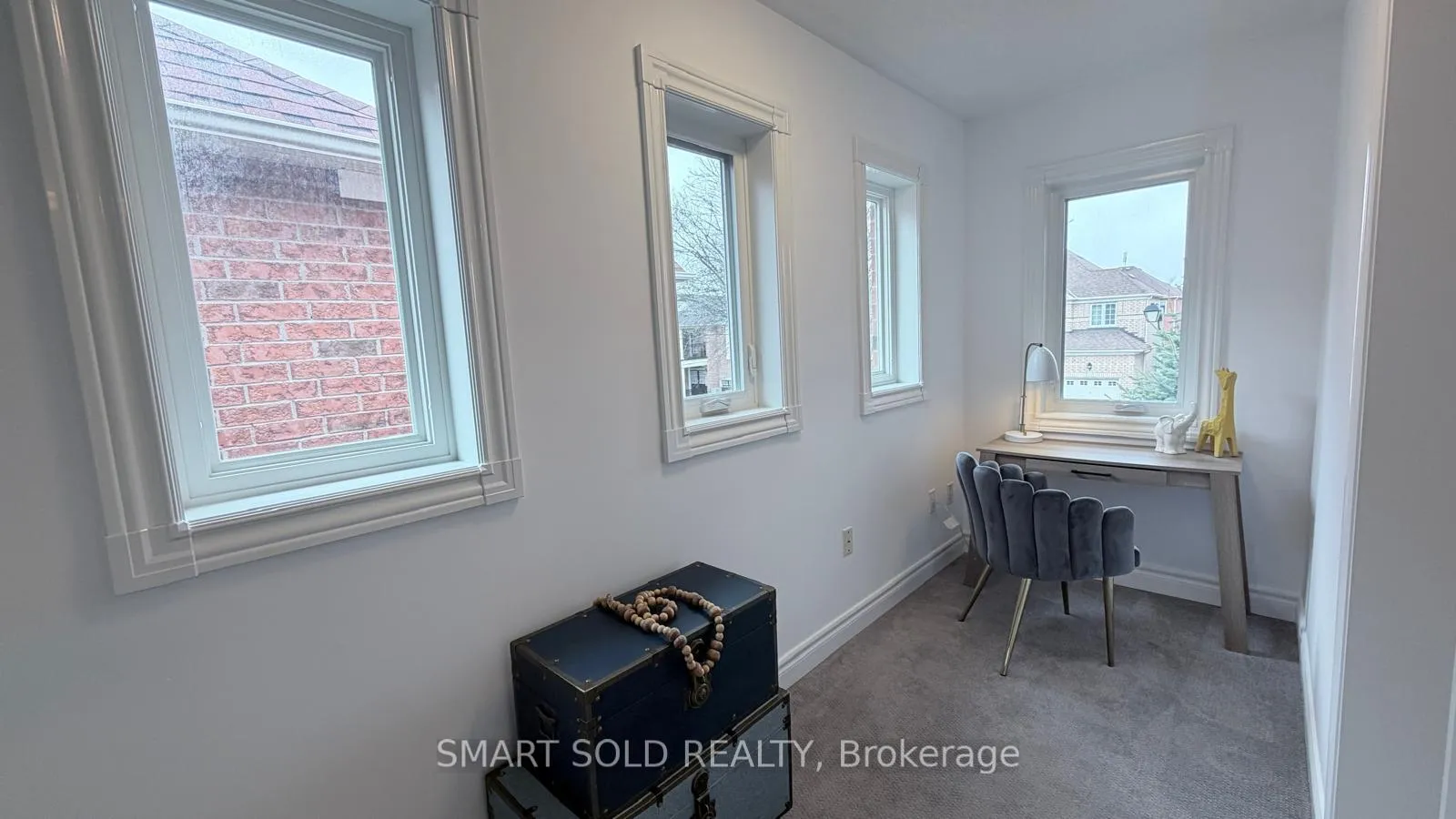 Photo 11 of 3 Manorwood Drive, Markham, Berczy — HOMEH