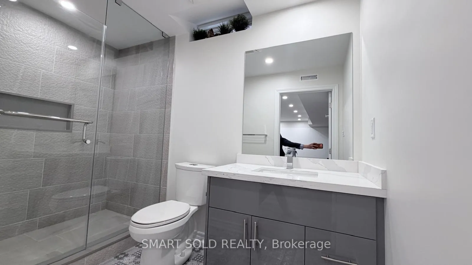 Photo 25 of 3 Manorwood Drive, Markham, Berczy — HOMEH