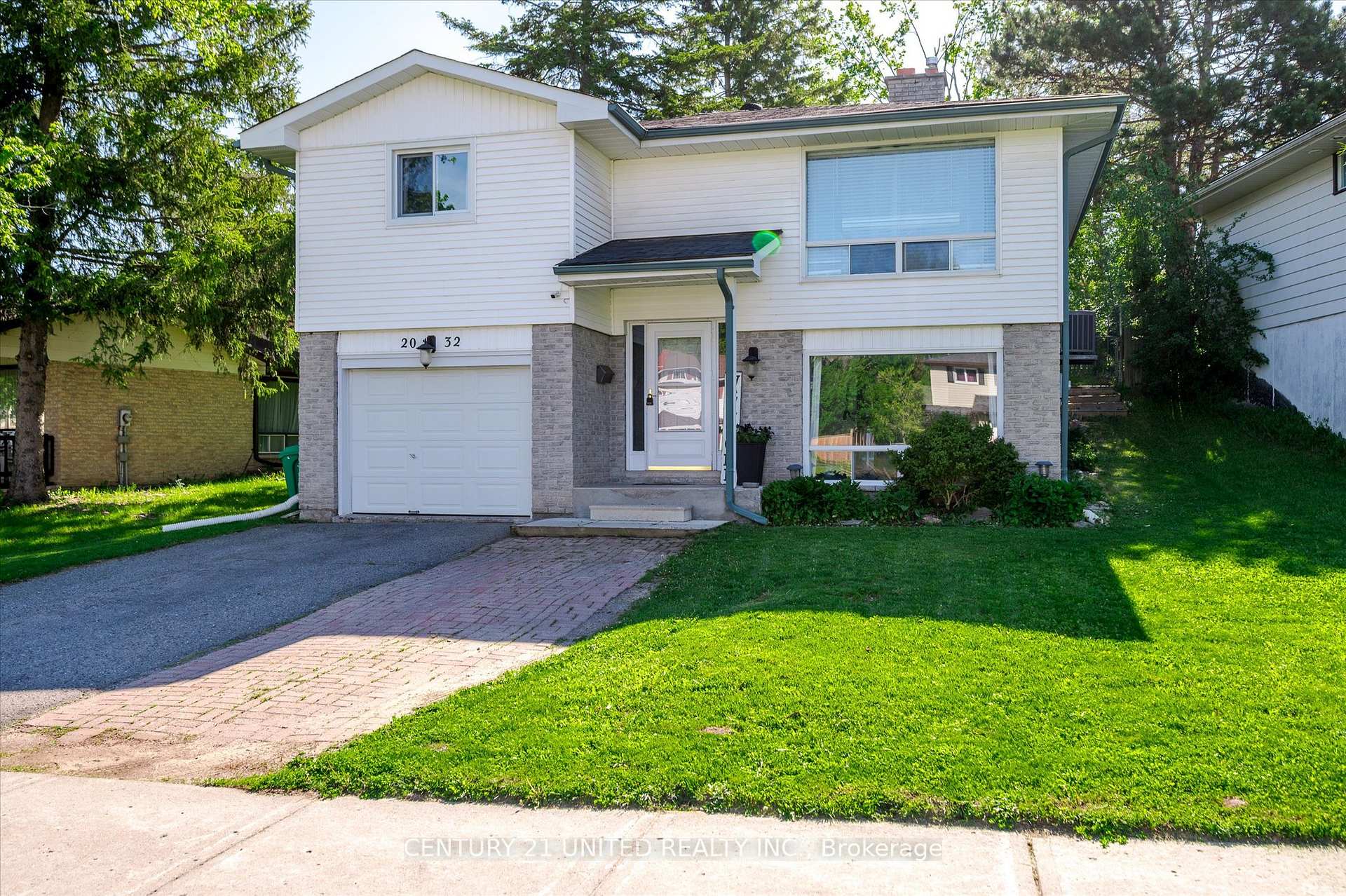 Front of 2032 Walker Avenue