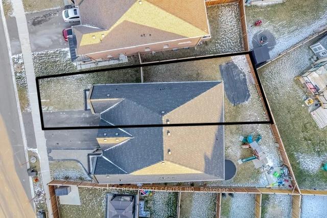 Photo 3 of 619 Beam Court, Milton, Ford — HOMEH