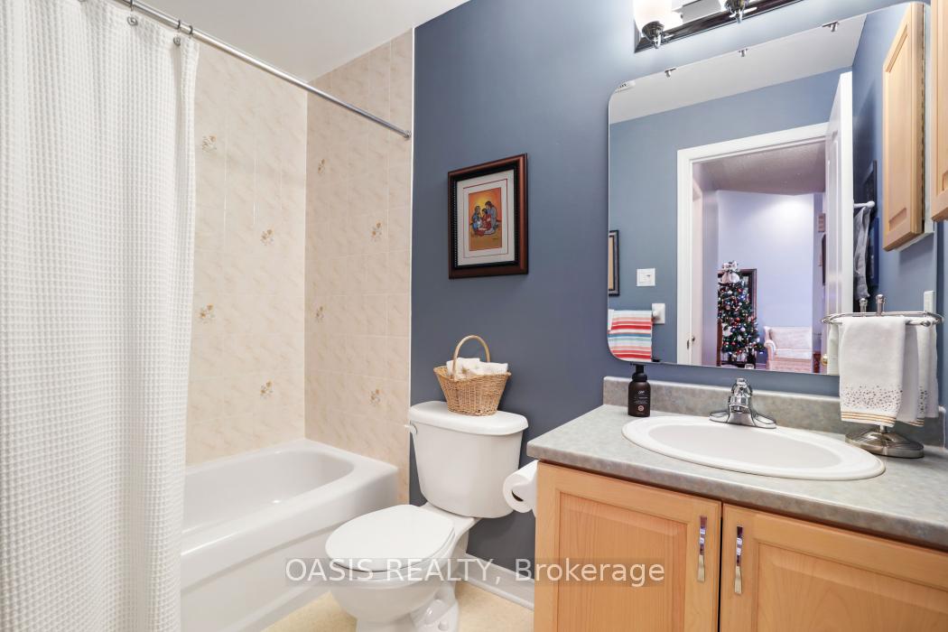 Photo 22 of 62 Waterthrush Crescent, Ottawa, Kanata - Bridlewood — HOMEH
