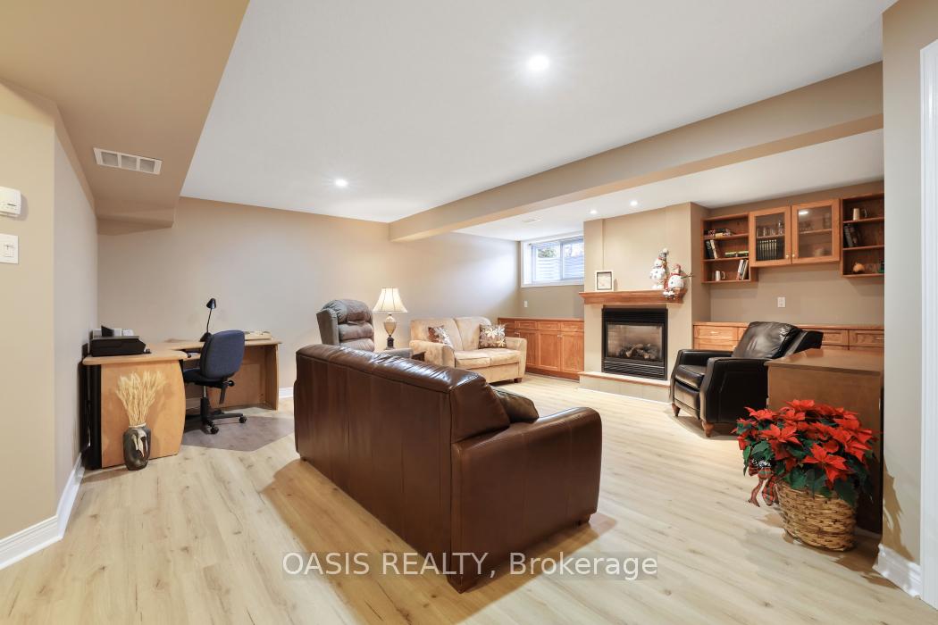 Photo 24 of 62 Waterthrush Crescent, Ottawa, Kanata - Bridlewood — HOMEH