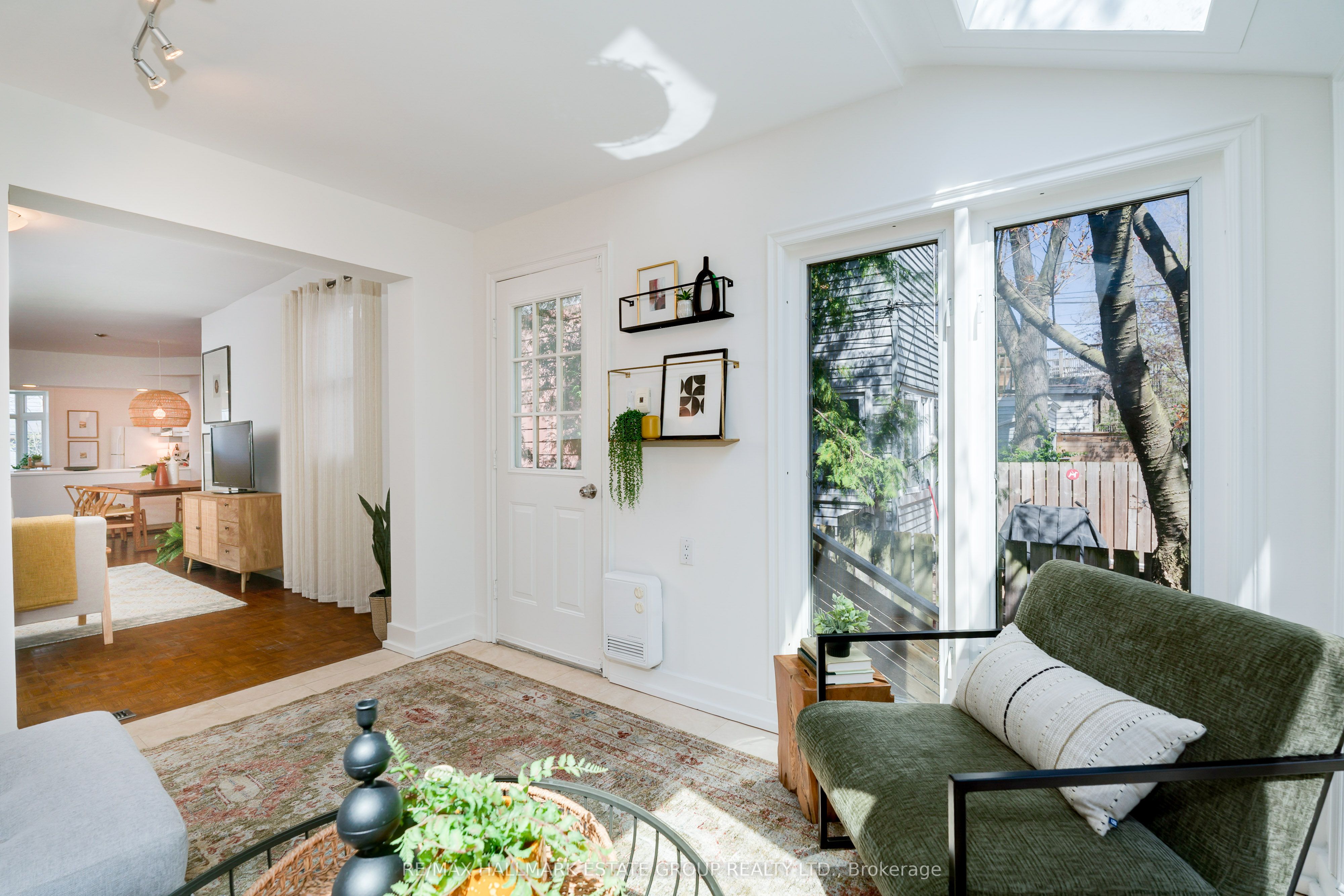 Photo 61 of 123 Withrow Avenue, Toronto, North Riverdale — HOMEH
