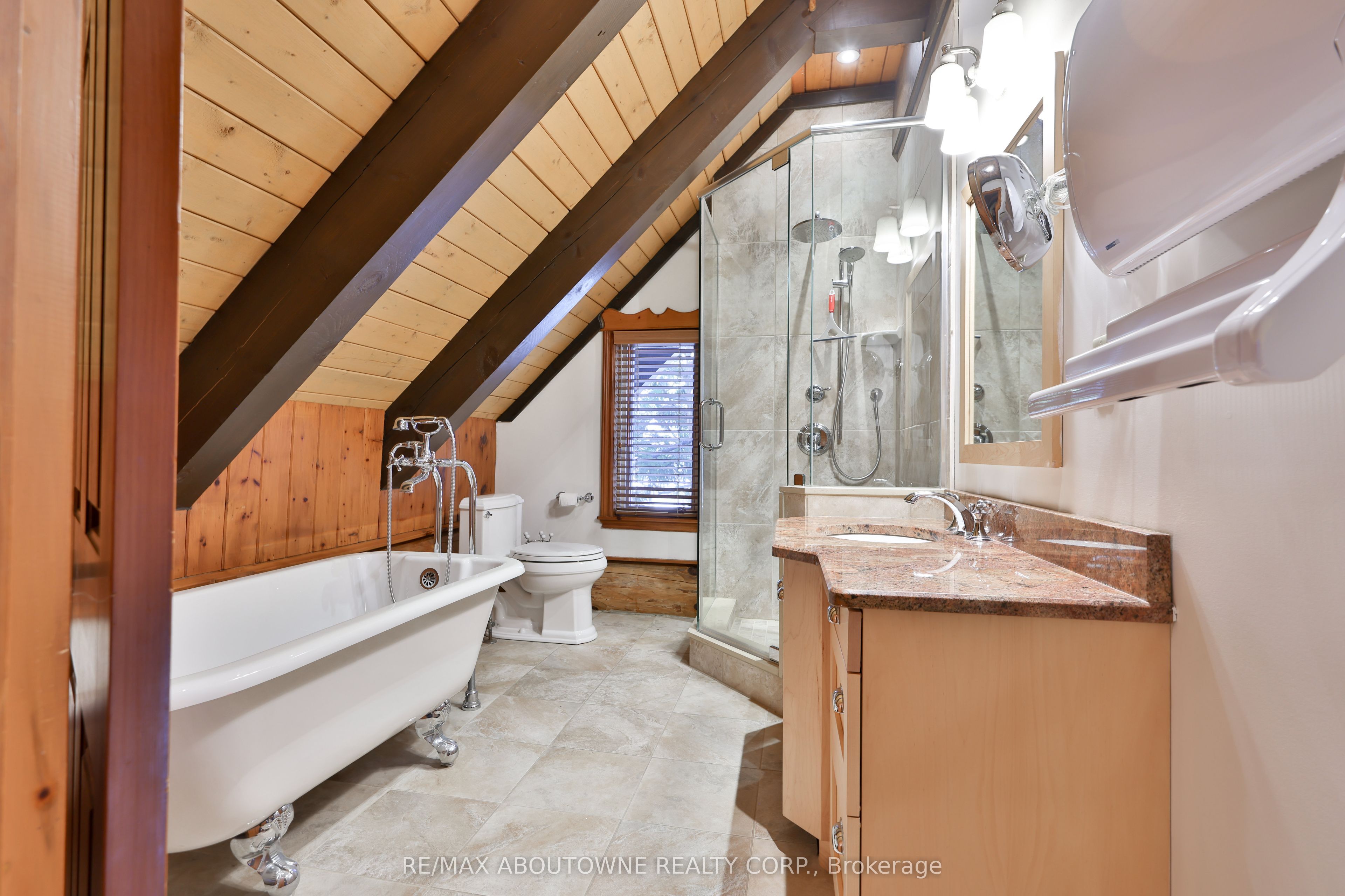 Photo 75 of 270 North Shore Boulevard E, Burlington, LaSalle — HOMEH
