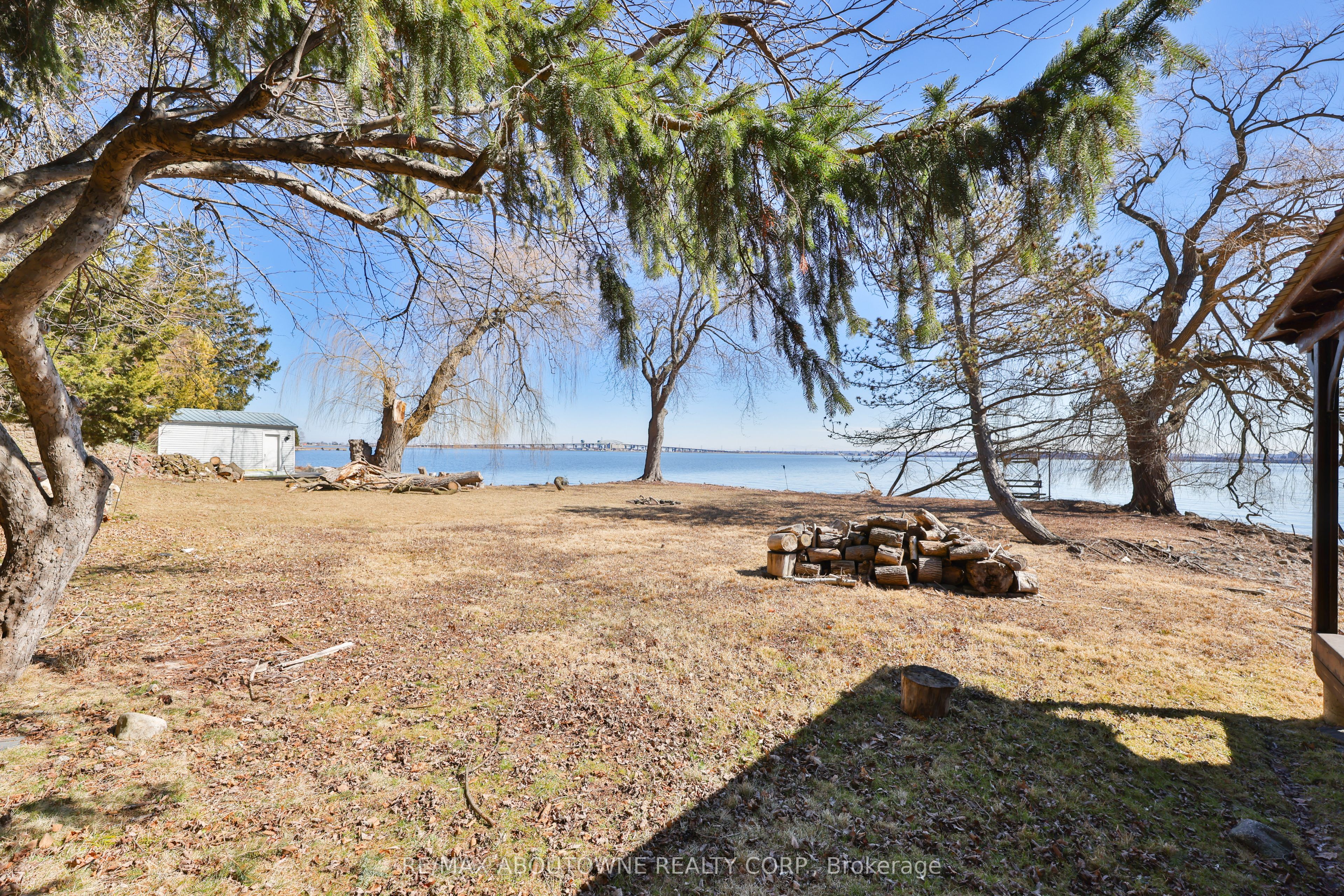 Photo 86 of 270 North Shore Boulevard E, Burlington, LaSalle — HOMEH