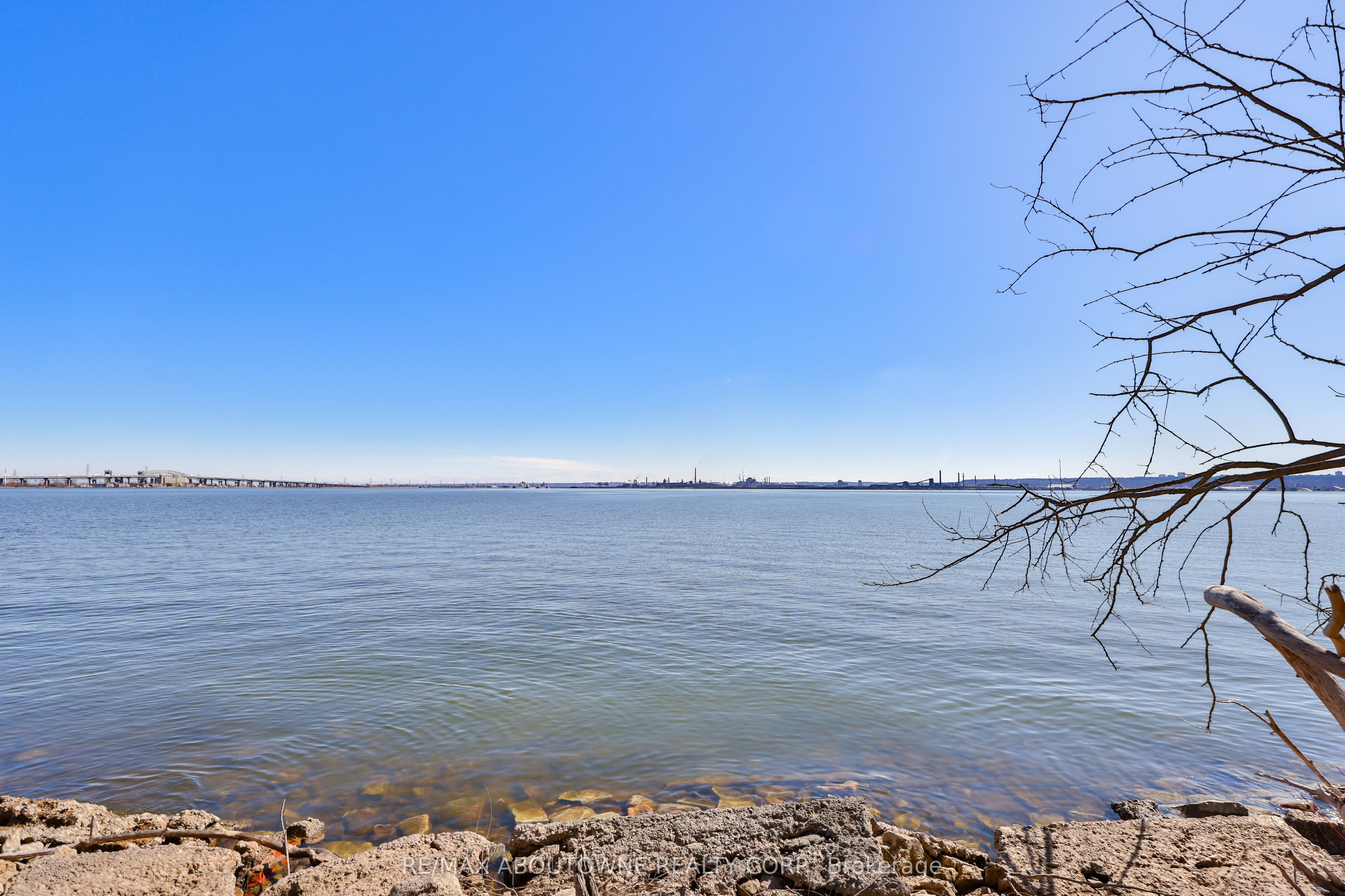 Photo 88 of 270 North Shore Boulevard E, Burlington, LaSalle — HOMEH