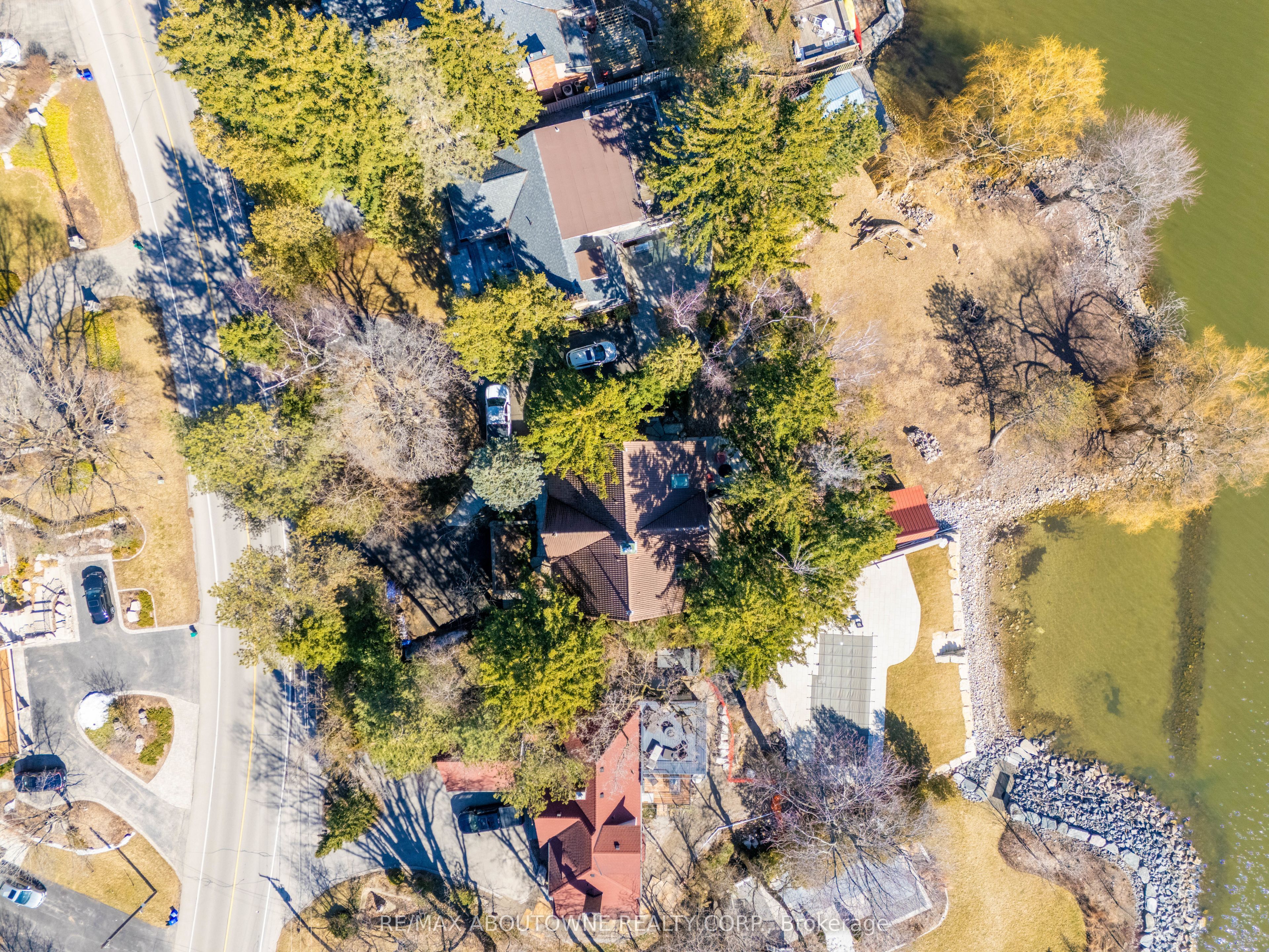 Photo 90 of 270 North Shore Boulevard E, Burlington, LaSalle — HOMEH