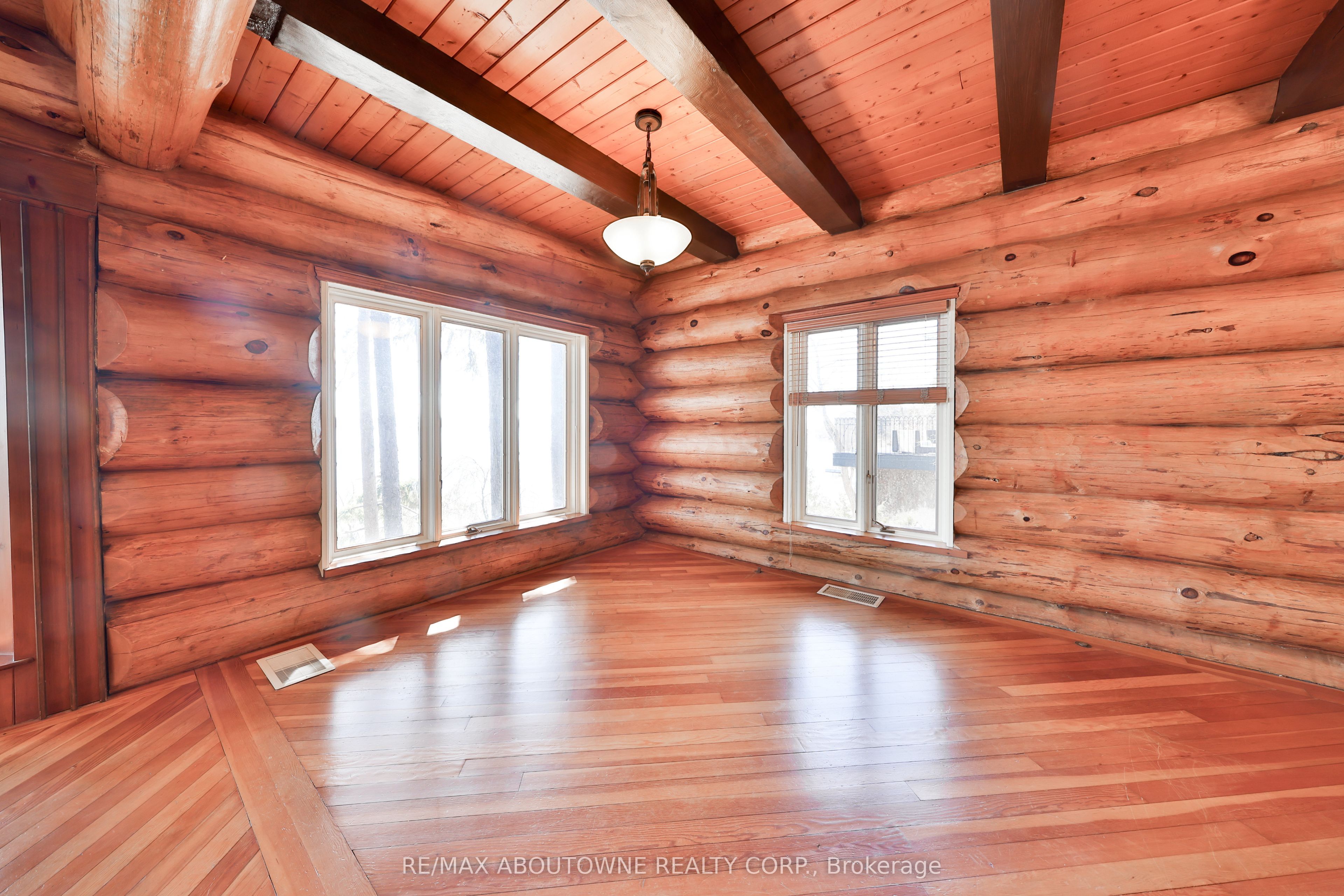 Photo 58 of 270 North Shore Boulevard E, Burlington, LaSalle — HOMEH