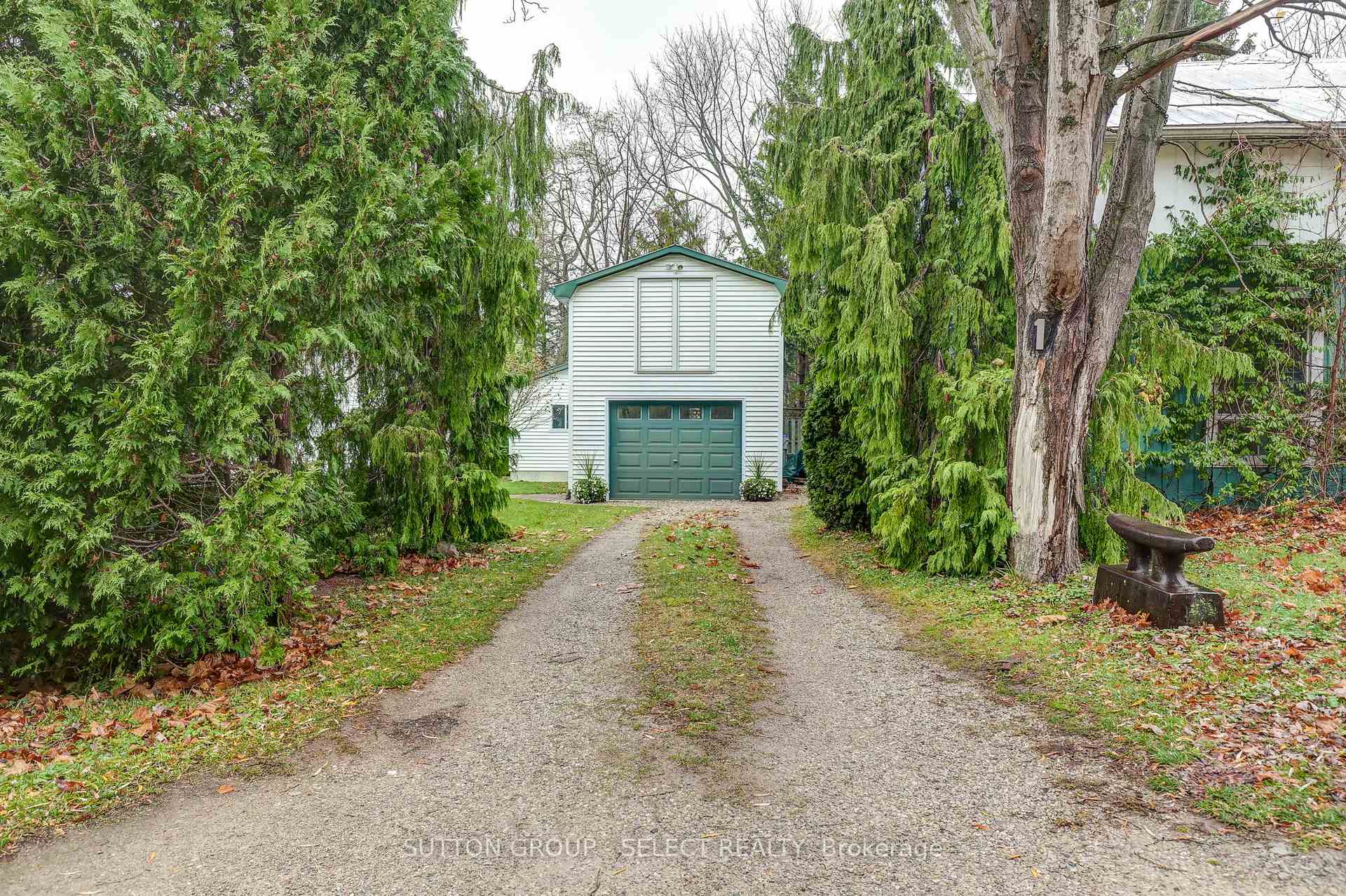 Photo 2 of 1 Howard Street W, Bluewater, Bayfield — HOMEH