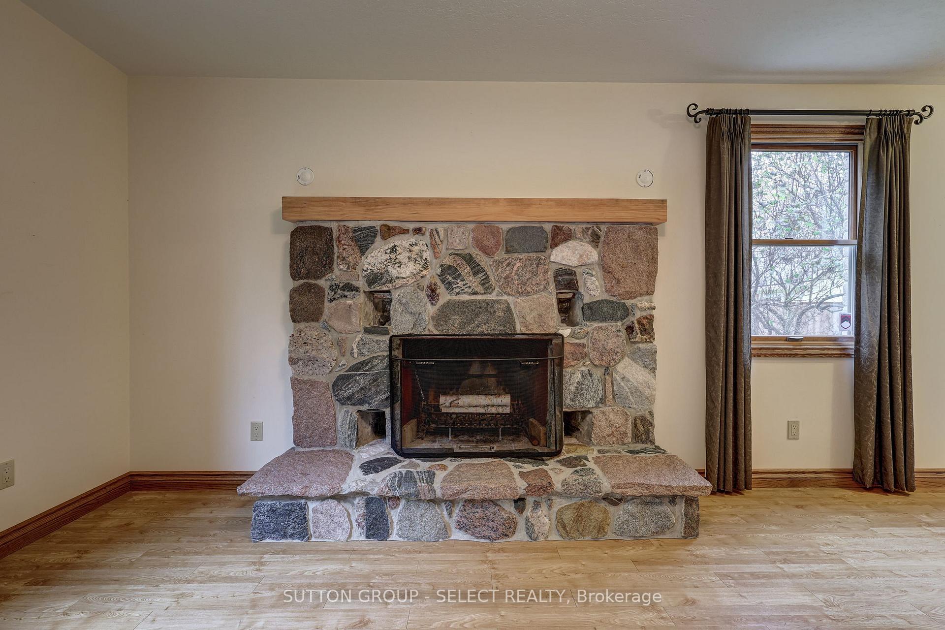 Photo 21 of 1 Howard Street W, Bluewater, Bayfield — HOMEH