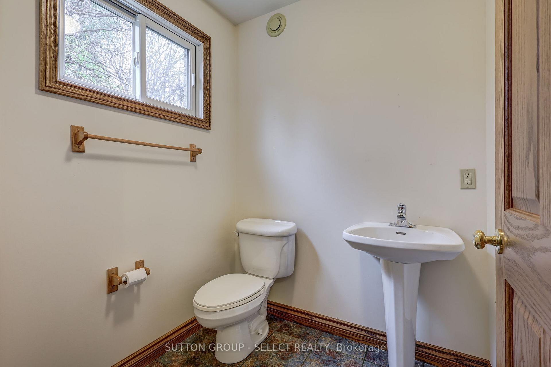 Photo 22 of 1 Howard Street W, Bluewater, Bayfield — HOMEH