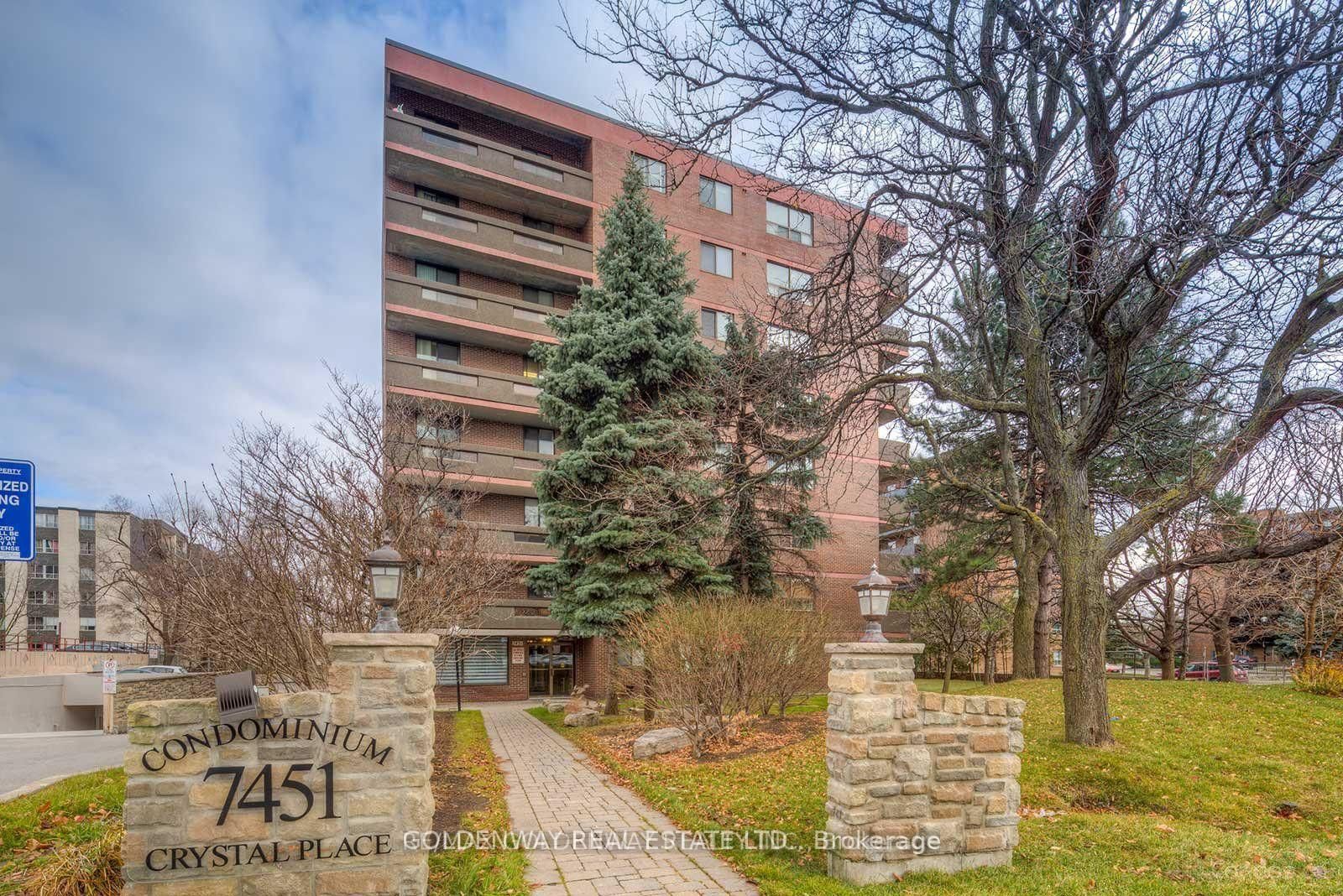 Front of Unit 202, 7451 Yonge St