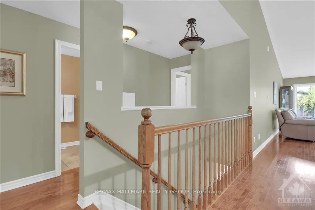 Photo 17 of 130 Granite Court, Ottawa, Kanata - Emerald Meadows/Trailwest — HOMEH