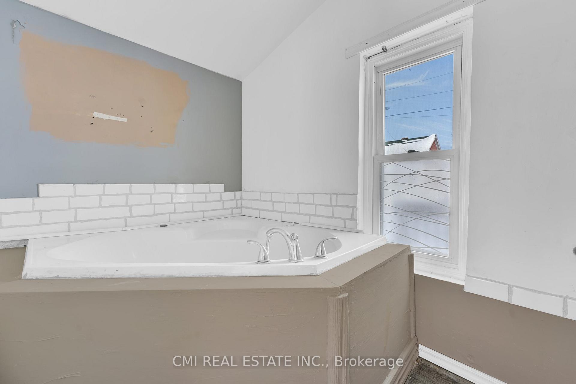 Photo 31 of 34 7TH Street SW, Arran-Elderslie — HOMEH