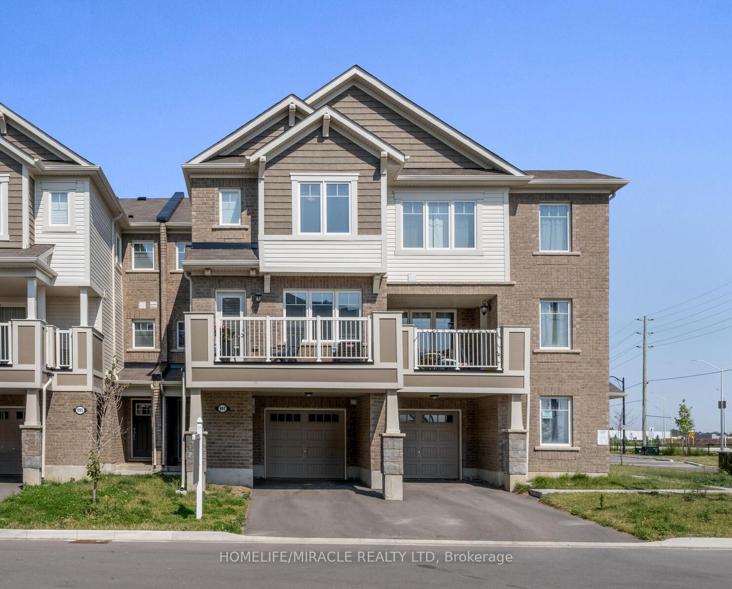 Front of 997 Alder Gate