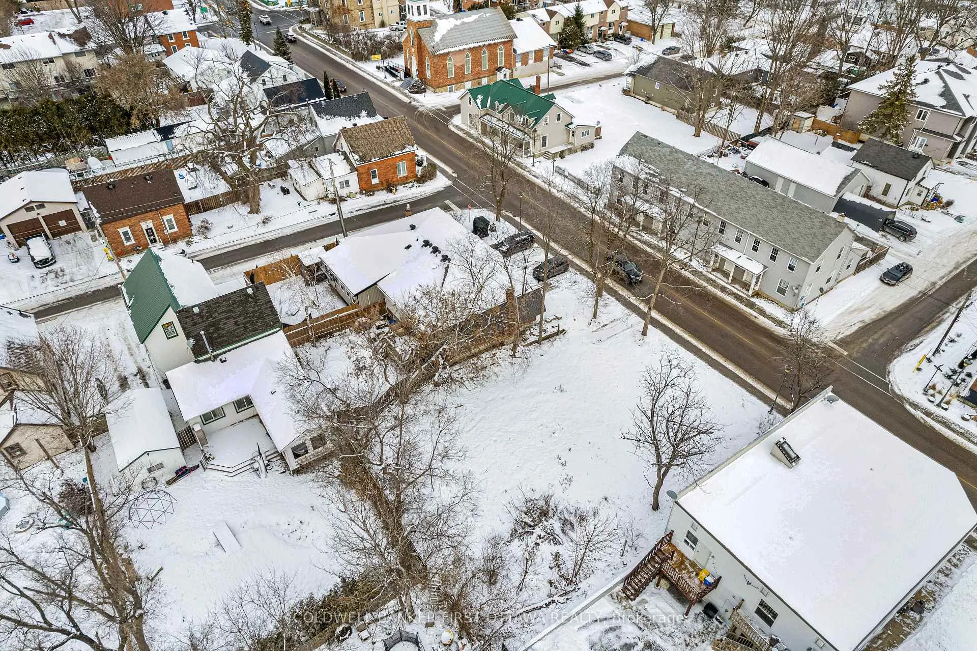 Photo 5 of 274 Bridge Street, Carleton Place — HOMEH