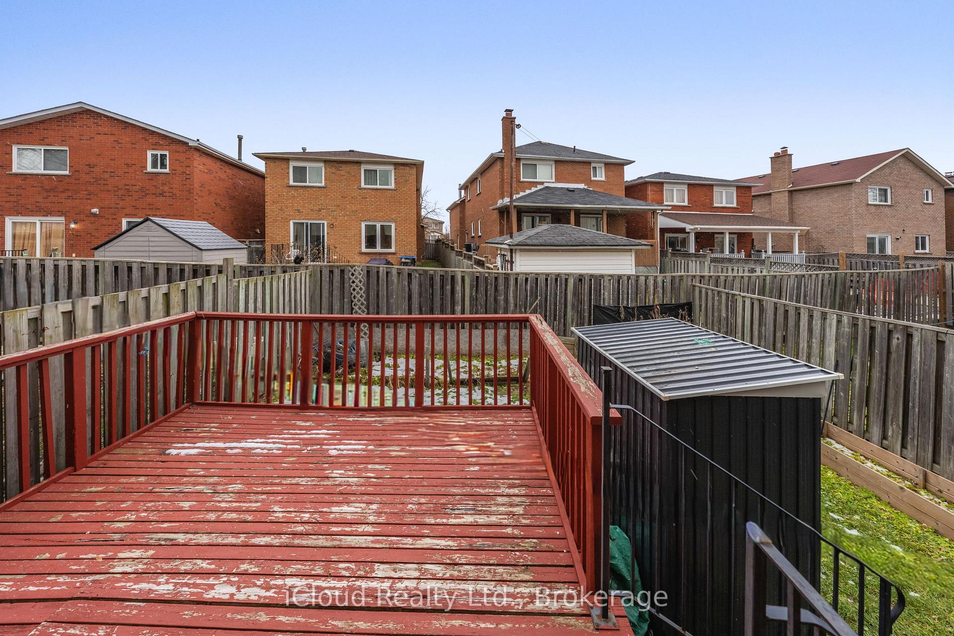 Photo 33 of 66 Dutch Crescent, Brampton, Fletcher's Creek South — HOMEH