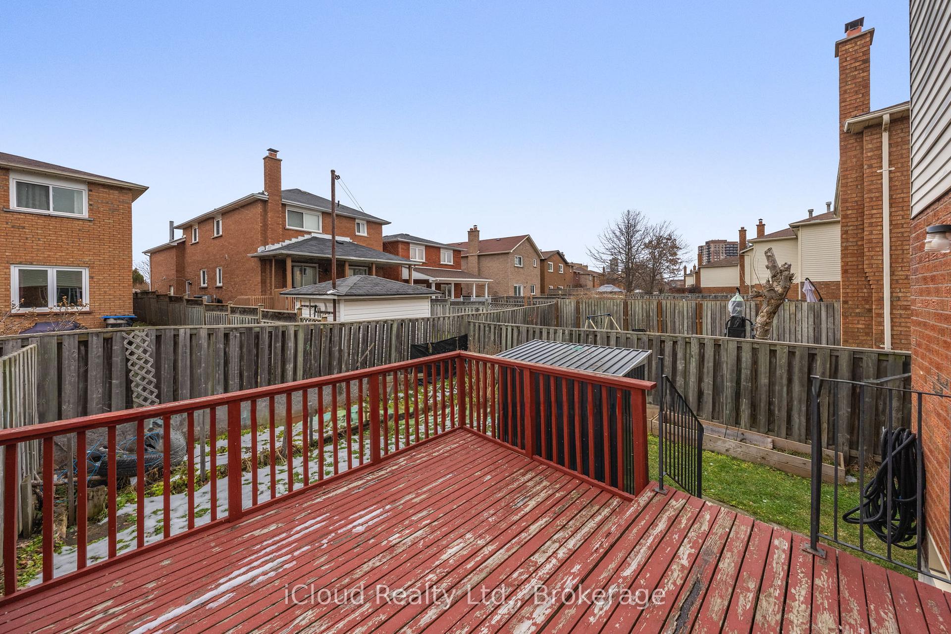 Photo 32 of 66 Dutch Crescent, Brampton, Fletcher's Creek South — HOMEH