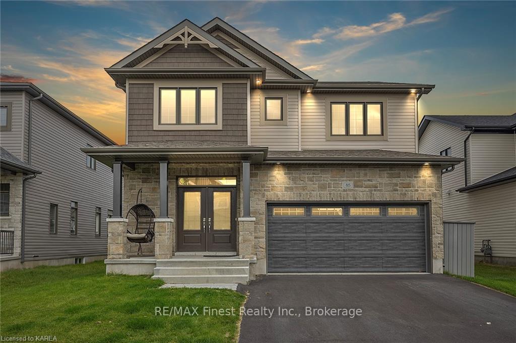 Front of 815 Riverview Way