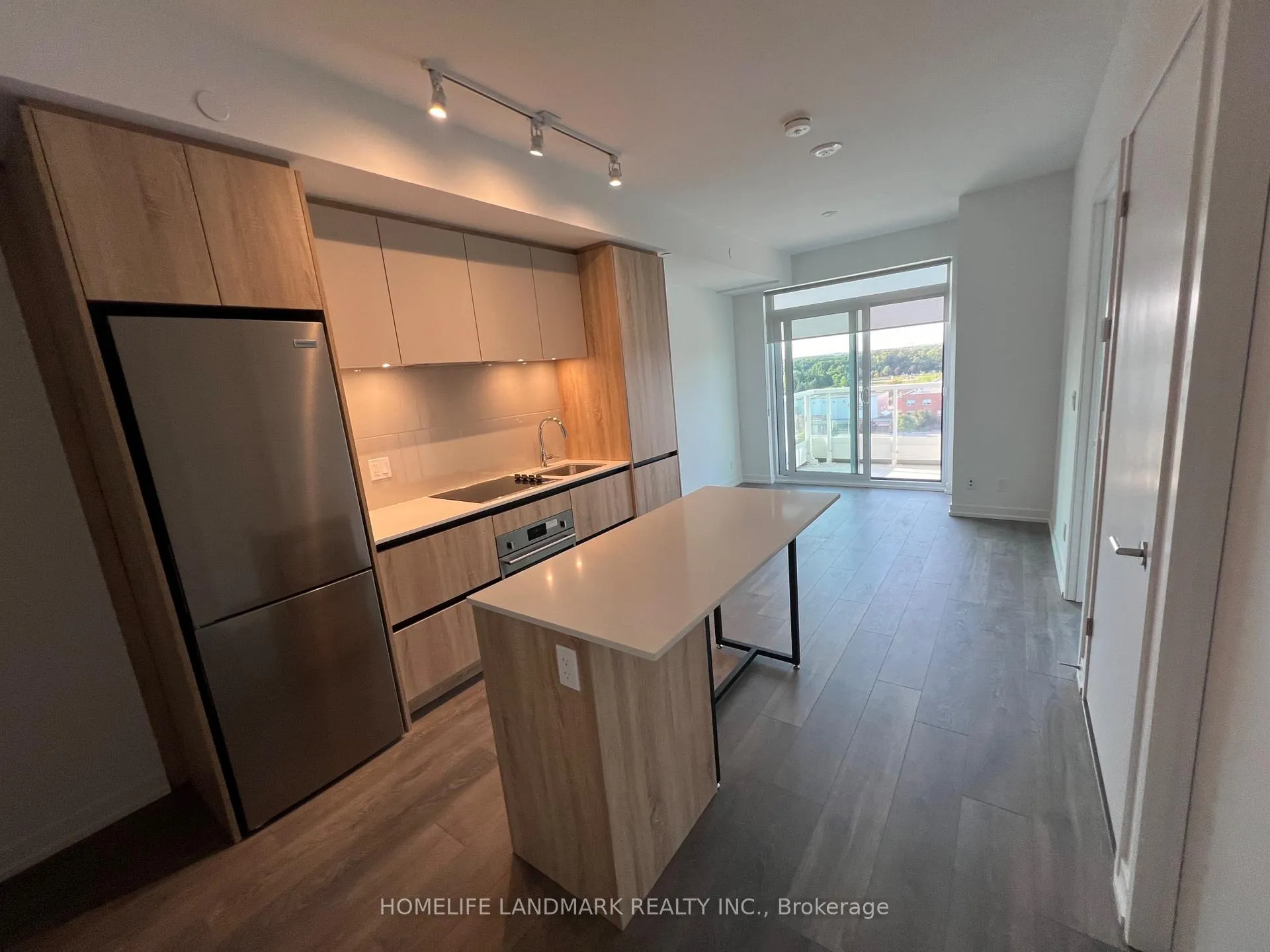Photo 10 of Unit 902, 8 Beverley Glen Boulevard, Vaughan, Beverley Glen — HOMEH