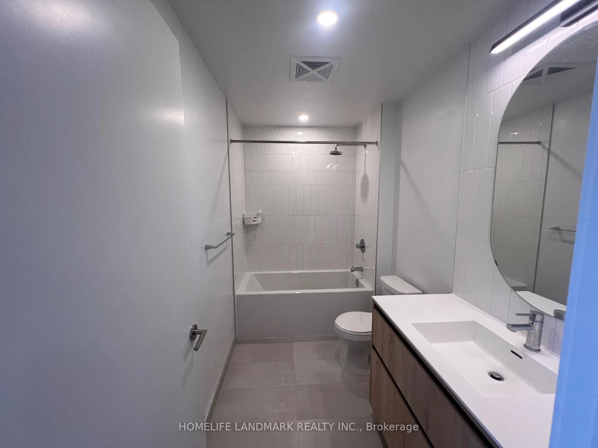Photo 17 of Unit 902, 8 Beverley Glen Boulevard, Vaughan, Beverley Glen — HOMEH