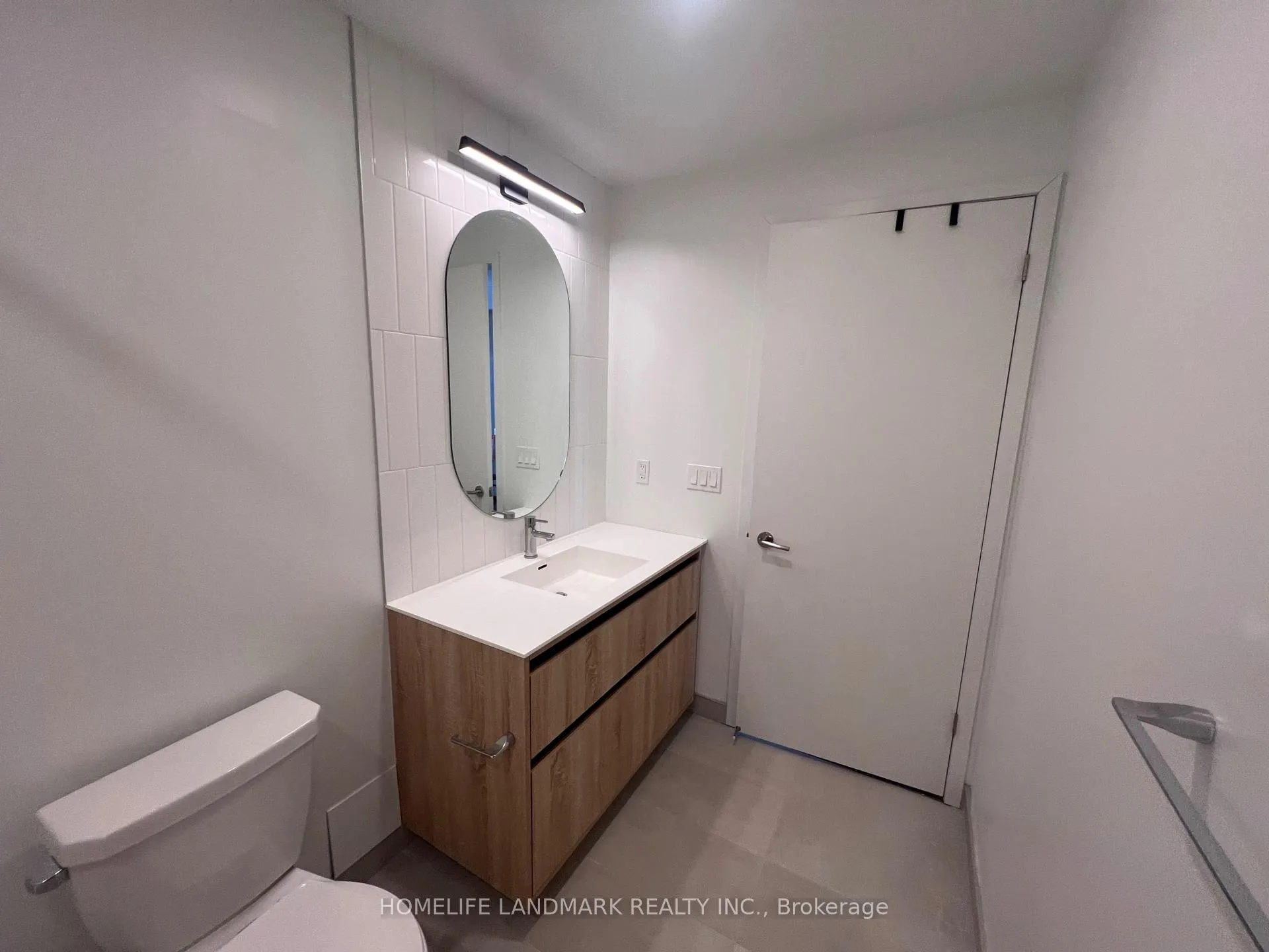 Photo 18 of Unit 902, 8 Beverley Glen Boulevard, Vaughan, Beverley Glen — HOMEH