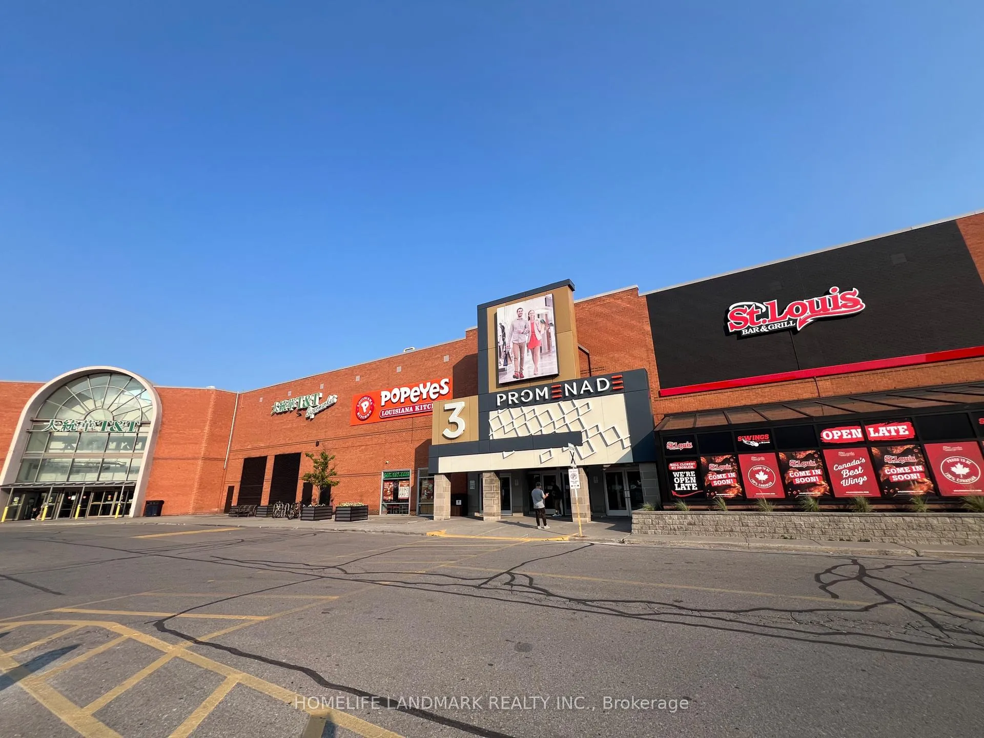 Photo 25 of Unit 902, 8 Beverley Glen Boulevard, Vaughan, Beverley Glen — HOMEH