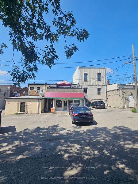 Photo 2 of Unit A, 15231 Yonge Street, Aurora, Aurora Village — HOMEH