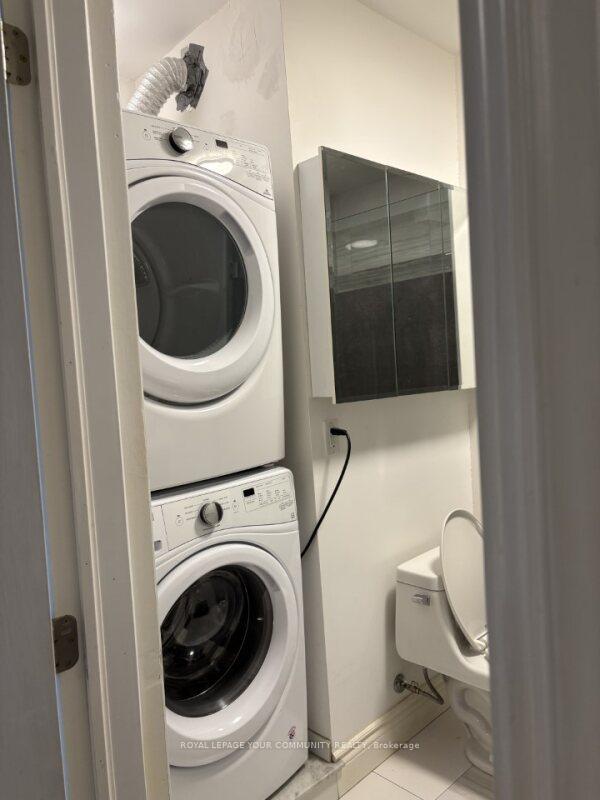 Photo 11 of Unit A, 15231 Yonge Street, Aurora, Aurora Village — HOMEH
