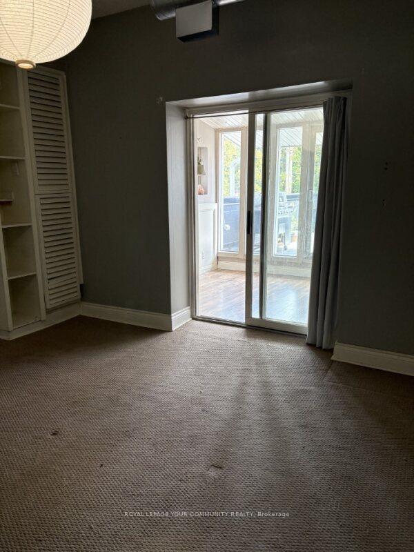 Photo 14 of Unit A, 15231 Yonge Street, Aurora, Aurora Village — HOMEH