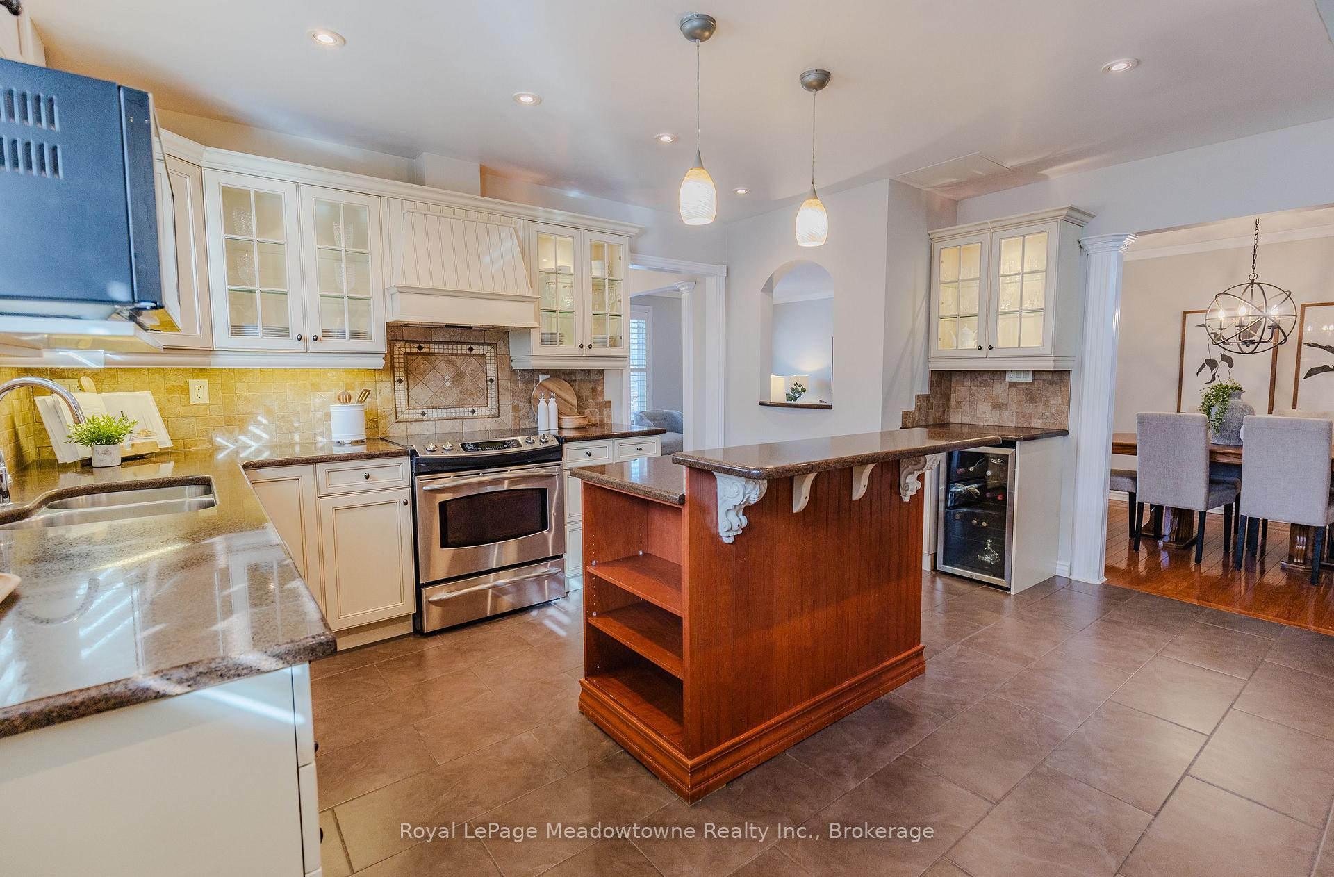 Photo 10 of 839 Merritt Drive, Milton, Timberlea — HOMEH