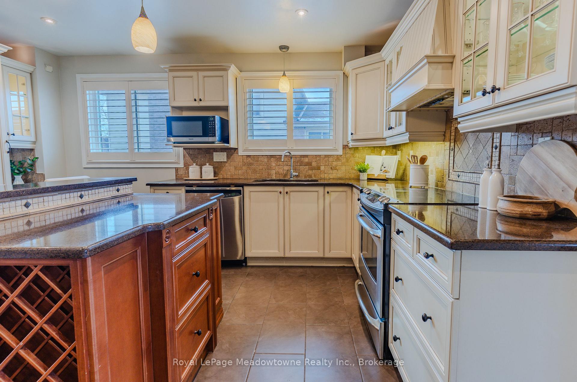 Photo 11 of 839 Merritt Drive, Milton, Timberlea — HOMEH