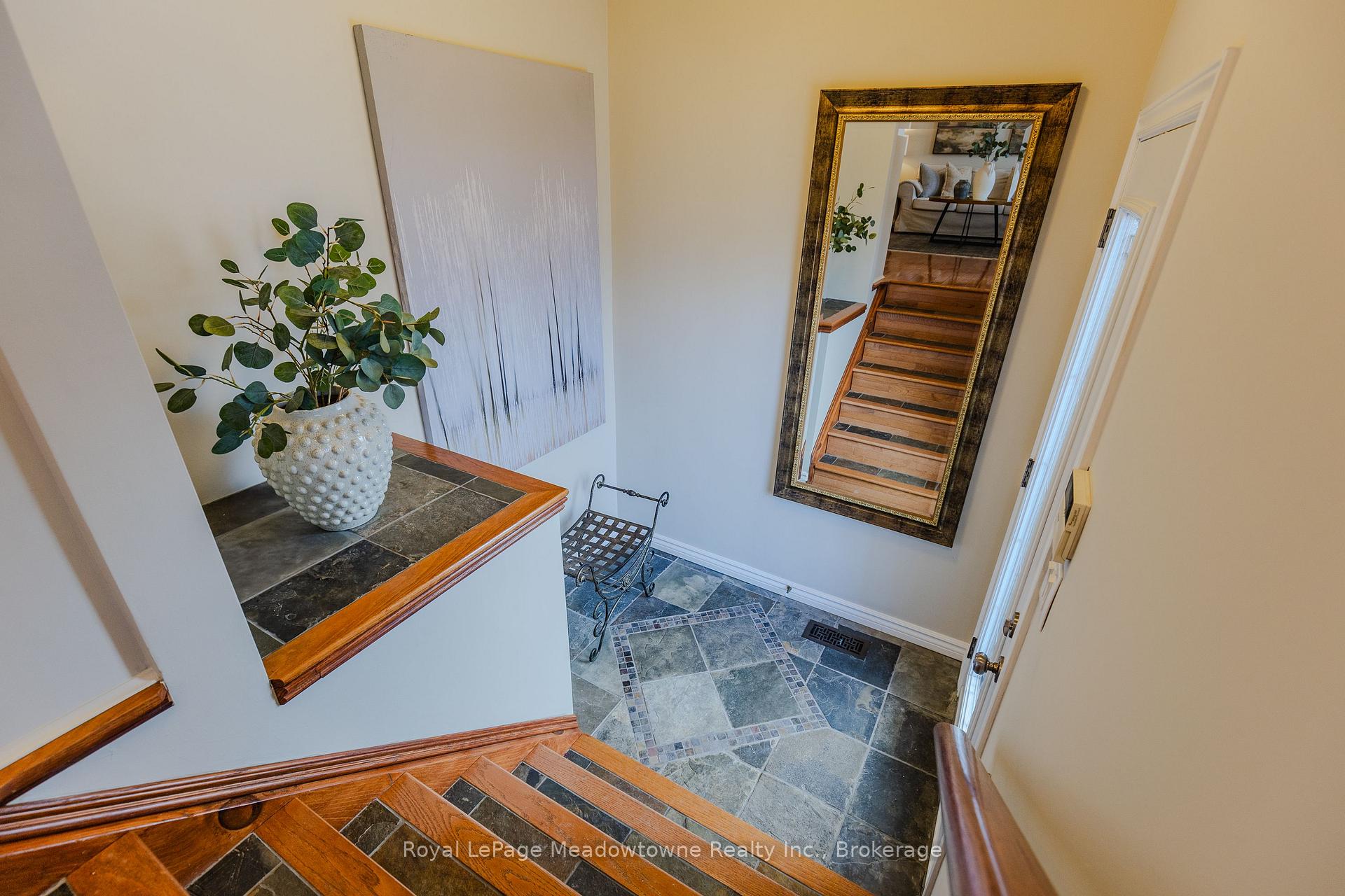 Photo 12 of 839 Merritt Drive, Milton, Timberlea — HOMEH