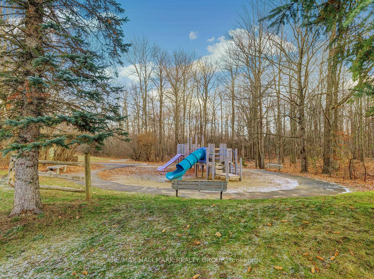 Photo 33 of 196 Blackdome Crescent N, Ottawa, Kanata - Kanata Lakes/Heritage Hills — HOMEH