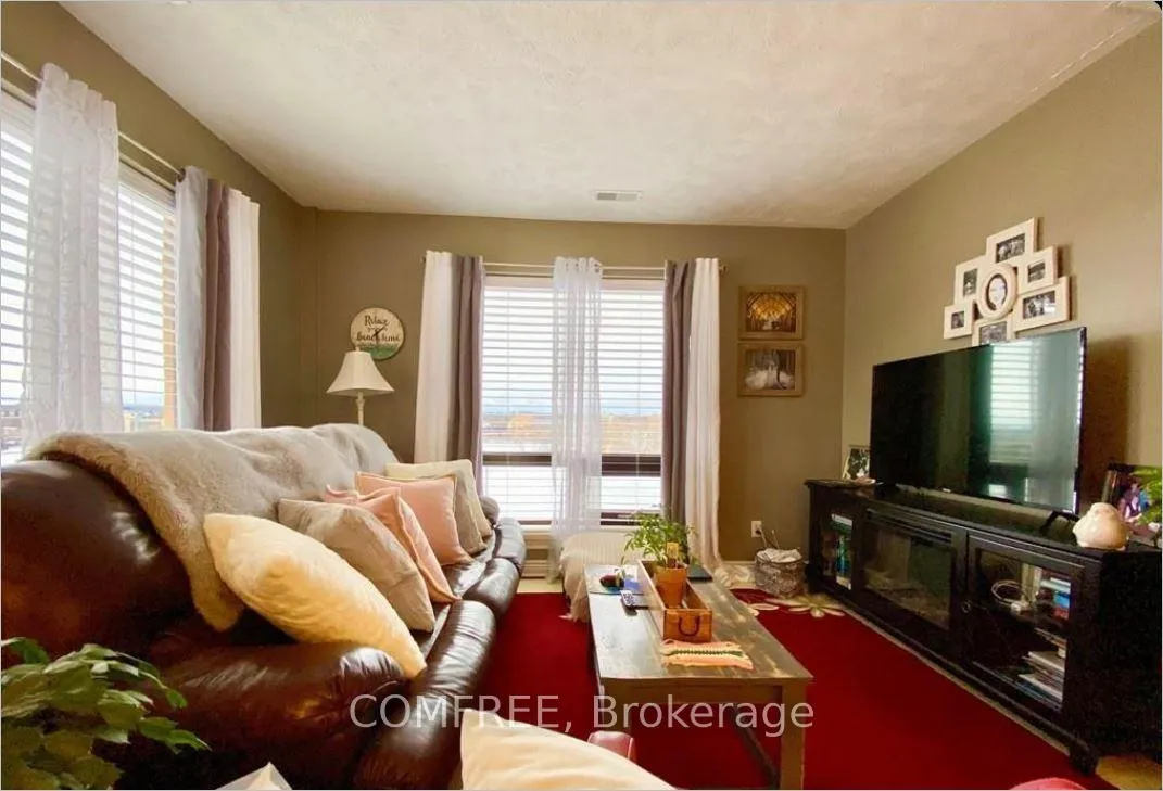 Photo 3 of Unit 401, 1717 2nd Avenue E, Owen Sound — HOMEH