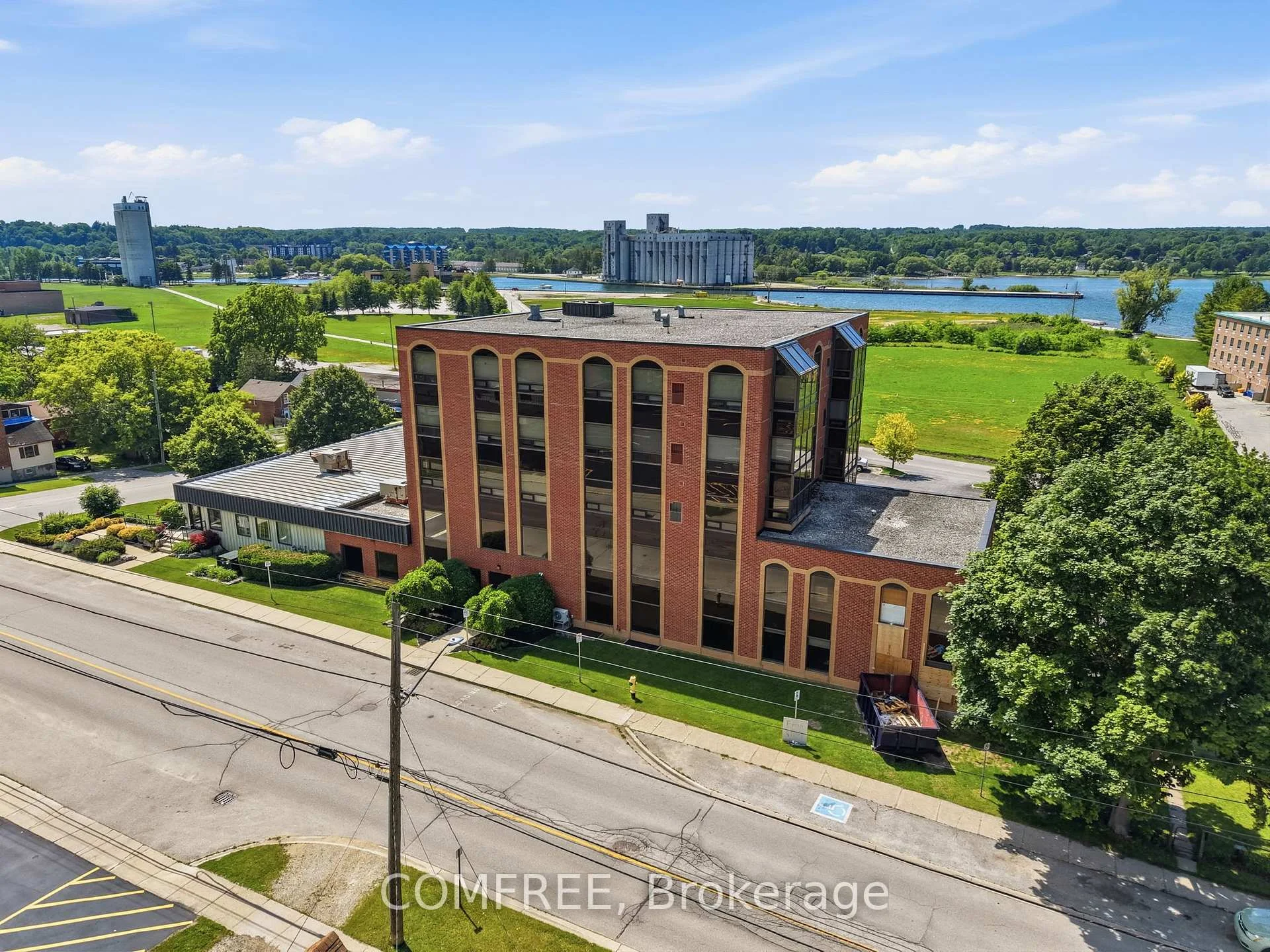 Photo 26 of Unit 401, 1717 2nd Avenue E, Owen Sound — HOMEH