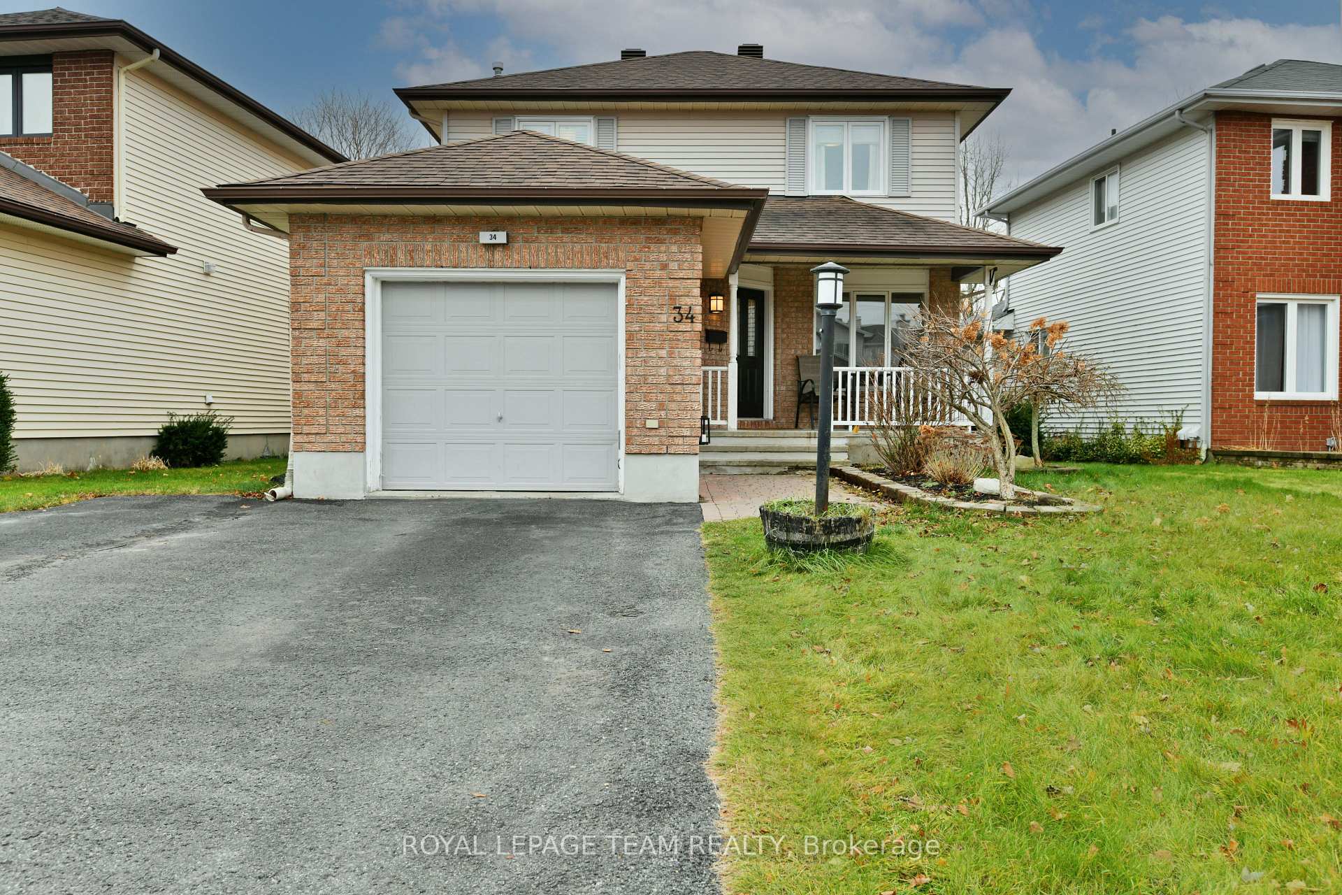 Photo 1 of 34 Bridle Park Drive, Ottawa, Kanata - Bridlewood — HOMEH