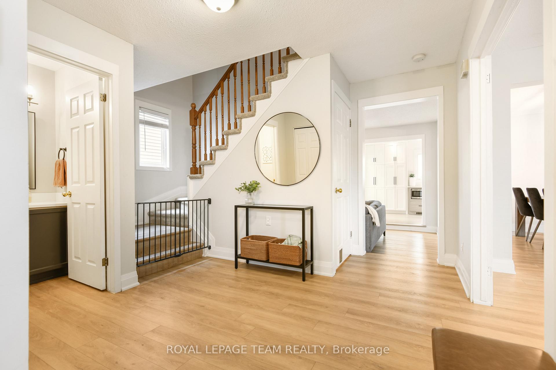 Photo 4 of 34 Bridle Park Drive, Ottawa, Kanata - Bridlewood — HOMEH